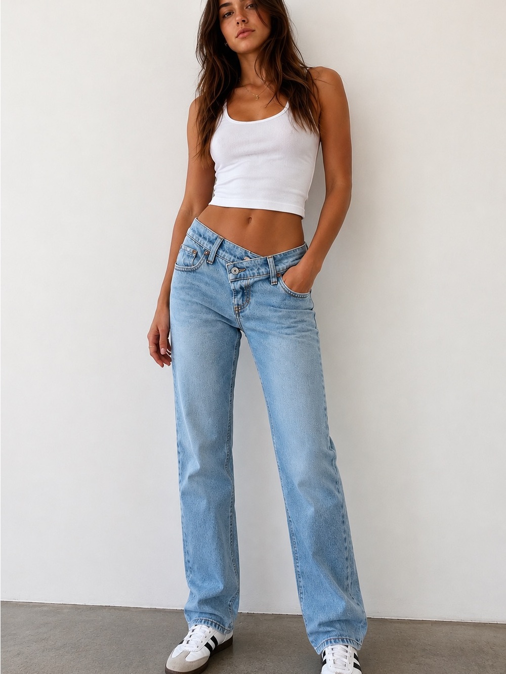 Abercrombie & Fitch Curve Love The Baggy Low Rise Jeans | Size 25